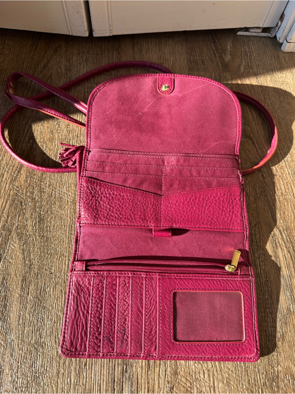 Fossil Sophia Pebble Leather Crossbody Wallet Bag โ Raspberry Pink - Picture 6 of 8